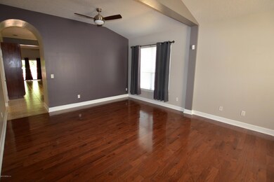 10825 Campus Heights Ln, Jacksonville, FL 32218 - photo 5