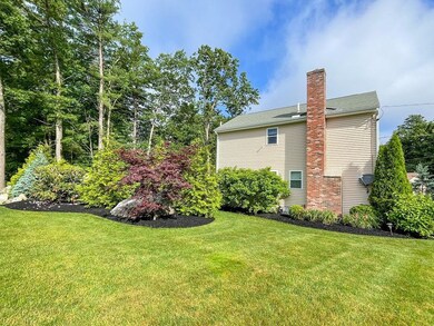 36 Burgundy Dr unit U95, Nashua, NH 03062 - photo 3