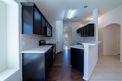 6818 Hampden Point Ct, Houston, TX 77040 - photo 5