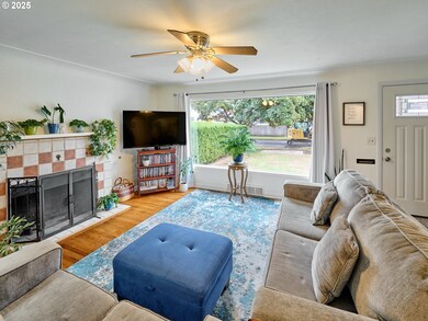 2075 Laurel Ave NE, Salem, OR 97301 - photo 5