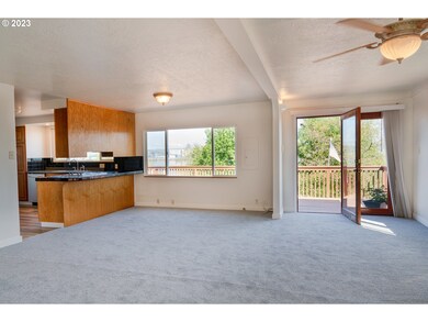 106 E 3rd St, Rainier, OR 97048 - photo 5