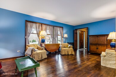 1441 Swallow St, Naperville, IL 60565 - photo 3