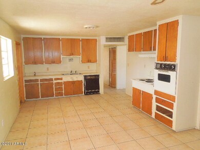 Large-Open-Kitchen