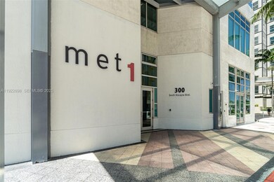 Met One unit T1411, Miami, FL 33131 - photo 5