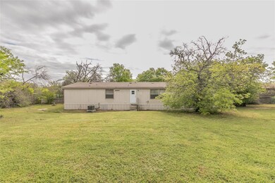 145 Odel Dr, Weatherford, TX 76085 - photo 6