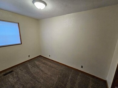 1321 W Sample St, South Bend, IN 46619 - photo 4