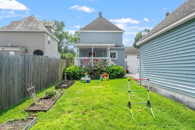 54-web-or-mls-15-marshall-ave