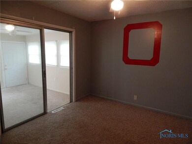 805 Circleview Dr, Toledo, OH 43615 - photo 4