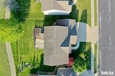 4609 N Weaverridge Blvd, Peoria, IL 61615 - photo 6