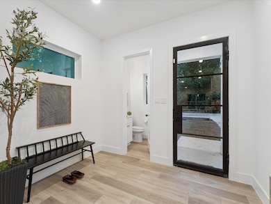 2526 Wall St, Houston, TX 77088 - photo 7