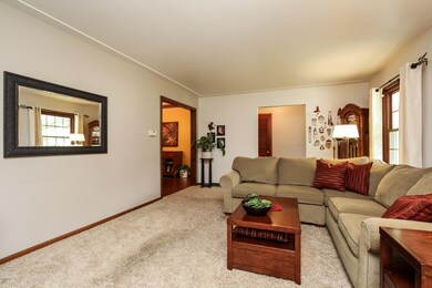 006-Living_Room-3217545-large