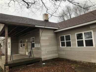 302 W Bow St, Thorntown, IN 46071 - photo 2