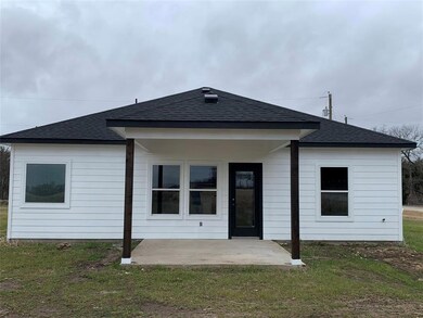 670 S Garrett Ave, Ennis, TX 75119 - photo 2