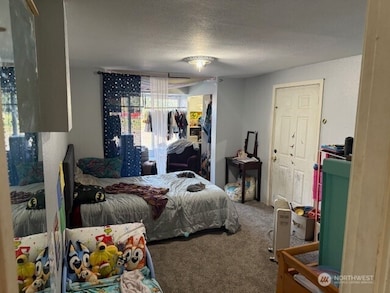 720 W Chestnut St, Centralia, WA 98531 - photo 6