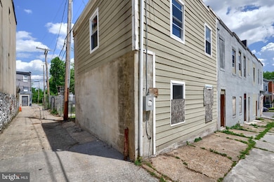 1520 Poplar Grove St, Baltimore, MD 21216 - photo 2