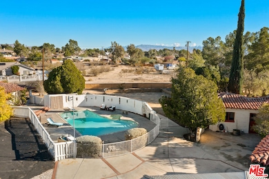 15617 Mondamon Rd, Apple Valley, CA 92307 - photo 4