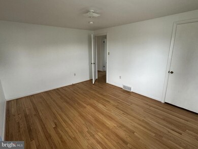 1150 Whitner Rd, Reading, PA 19605 - photo 4