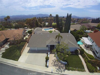 2158 Calle Riscoso, Thousand Oaks, CA 91362 - photo 2