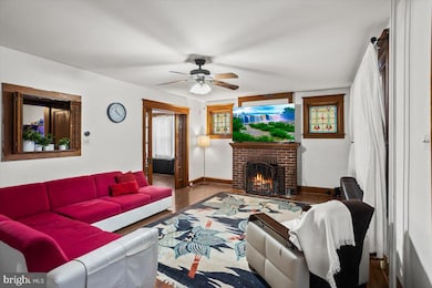 324 S Broad St, Myerstown, PA 17067 - photo 5