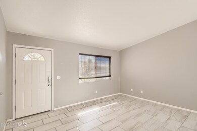 4-059745825-06 Living Room