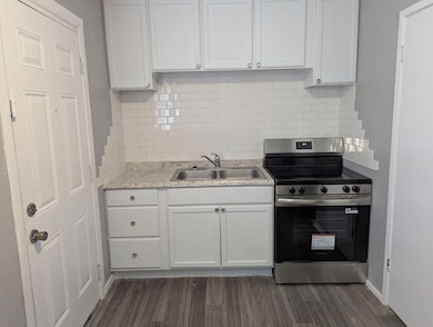 535 42nd St unit A & B, Lubbock, TX 79404 - photo 6