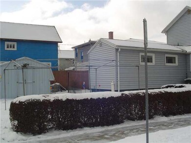 131 N Marion St, North Tonawanda, NY 14120 - photo 4