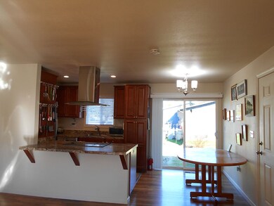 915 SE Richland Ave, Corvallis, OR 97333 - photo 5