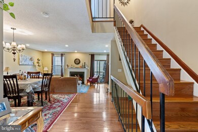 12293 Wye Oak Commons Cir unit 100, Burke, VA 22015 - photo 7