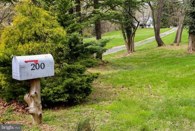 200 Warrenton Dr, Silver Spring, MD 20904 - photo 2