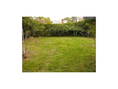 LARGE FENCED YARD