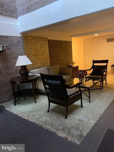 2903 Fallstaff Rd unit 601, Baltimore, MD 21209 - photo 3