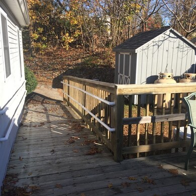 30 Iroquois St, Worcester, MA 01602 - photo 6