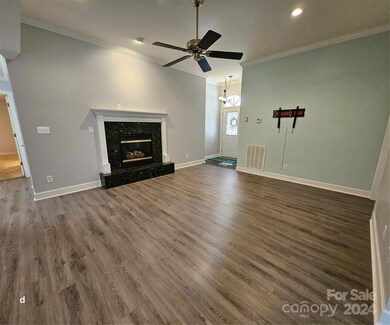 205 Nancy Dr, Shelby, NC 28152 - photo 4