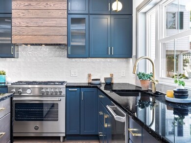 4 Exeter St unit 4, Arlington, MA 02474 - photo 2