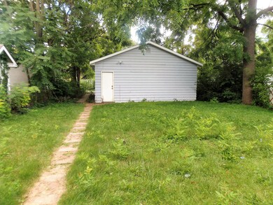 2 car detached garage