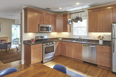 96 Holworthy St, Cambridge, MA 02138 - photo 5