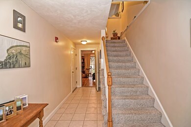 52 Packards Ln unit 2, Quincy, MA 02169 - photo 4