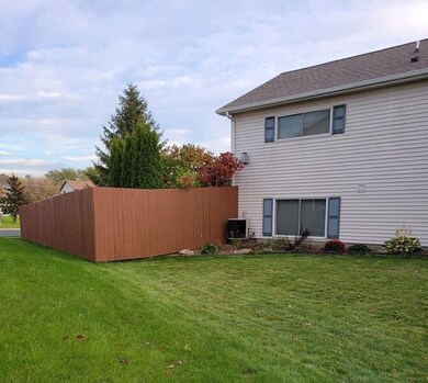 701 Leeward Ln unit 701, Oregon, WI 53575 - photo 5