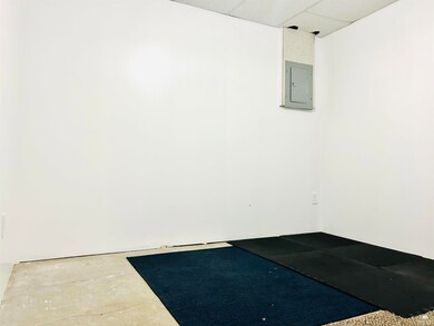 1811 Commanche Ct, Junction City, KS 66441 - photo 5