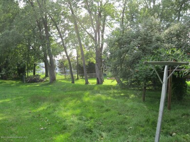 38 Frothingham St, Pittston, PA 18640 - photo 3