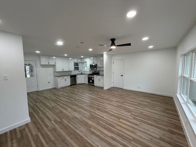 905 Brown Trail, Bedford, TX 76022 - photo 2