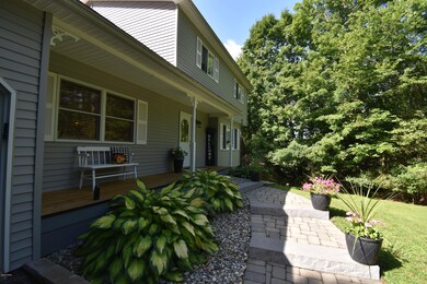 105 Griff Ct, Dingmans Ferry, PA 18328 - photo 2