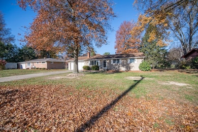 827 E 4th St, Dover, OH 44622 - photo 4