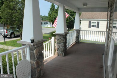 300 Winterset Rd, Garnet Valley, PA 19060 - photo 4