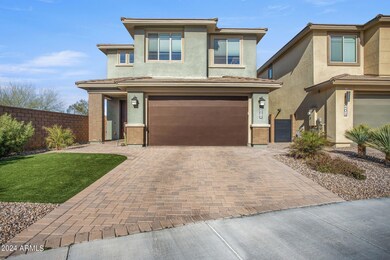 1-web-or-mls-22010-n-28th-pl