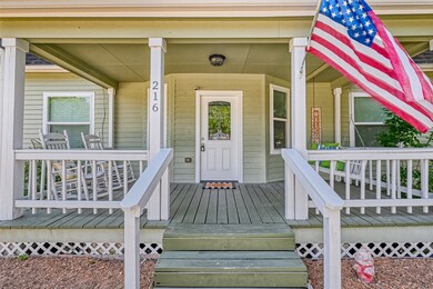 216 S Jackson St, Alvin, TX 77511 - photo 6