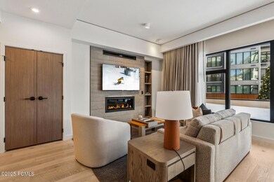 5_Great-Room_1800x1200_4188085