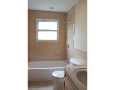 11 Garnet St unit 11, Watertown, MA 02472 - photo 3