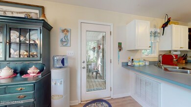 5-web-or-mls-110-Conch-Ct-Emerald-Isle-N