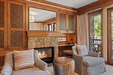 02-Four Seasons 550-2
